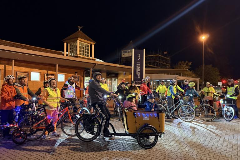 Glow Ride in Colchester meet up at Leisure World