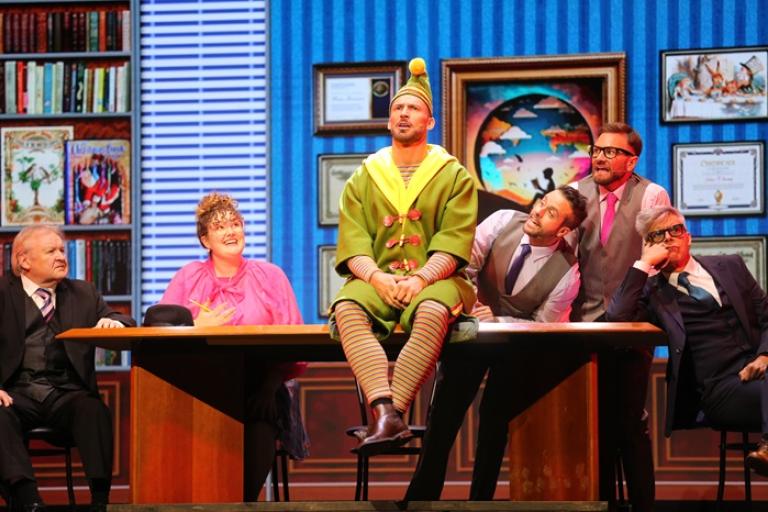 Elf – The Musical producers spread Christmas cheer to local primary school