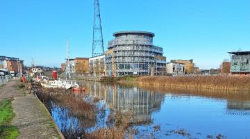 King Edward Quay, showing the quayside and River Colne