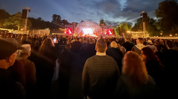 A crowd at a concert