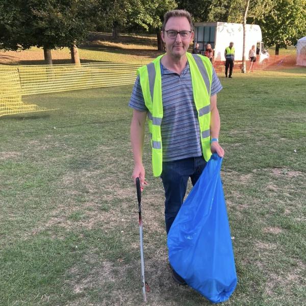 Cllr Martin Goss litter picking