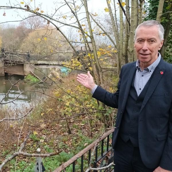 Progress continues on Middle Mill weir and bridge repairs