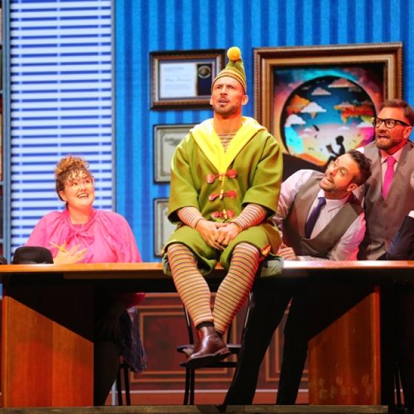 Elf – The Musical producers spread Christmas cheer to local primary school